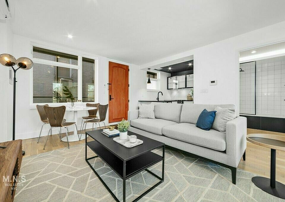 1st image of 10 Lexington Ave APT 3F