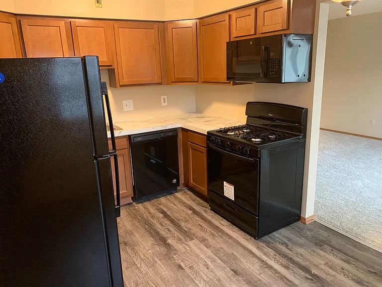 Indian Village Apartments — Photo 2