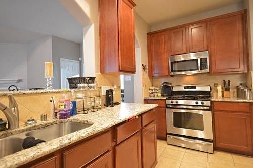 4th image of 7706 Sunburst Trail Dr