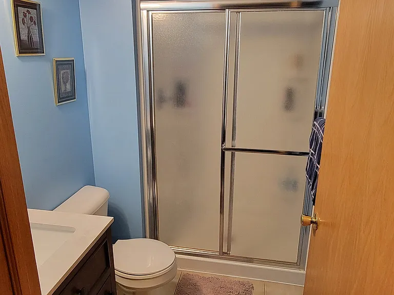 20009 Heritage Dr — Photo 16