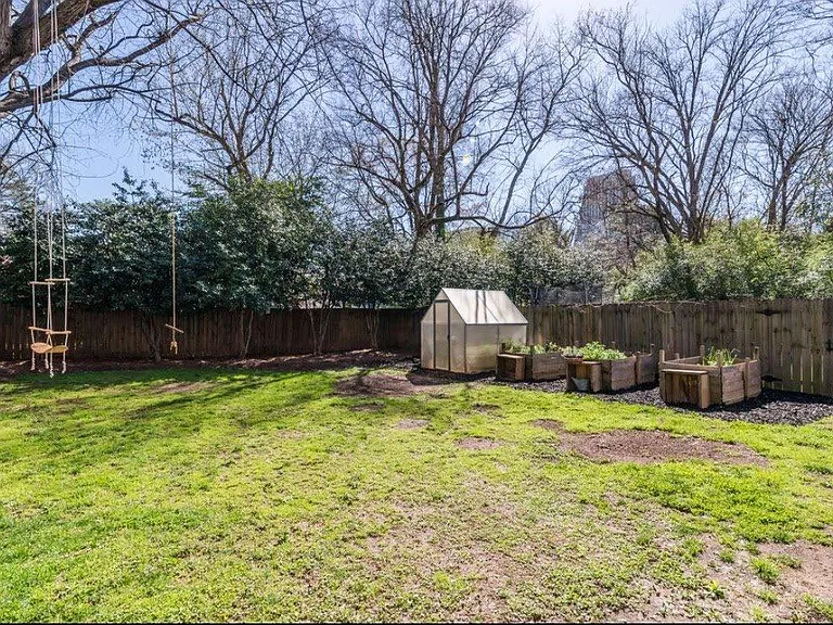 1481 Pine St NW — Photo 24