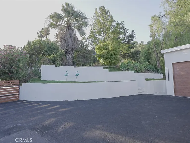 2600 Topanga Skyline Dr — Photo 17