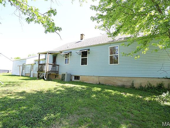 4th image of 804 Richeson Rd