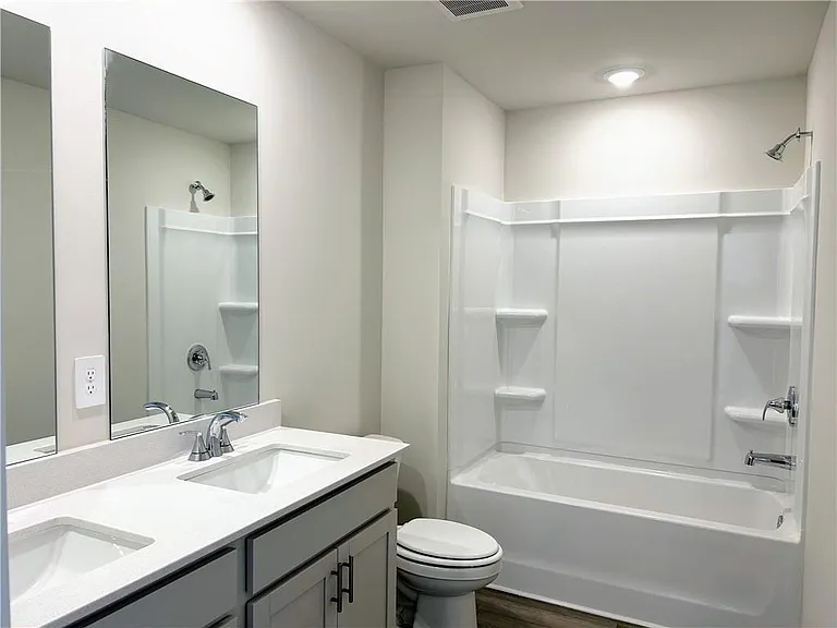 7811 Richmond Trl — Photo 17