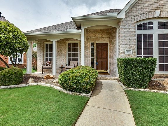 2nd image of 4204 Honeysuckle Dr