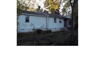 106 Wilson St, Hopewell, VA 23860