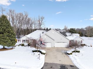 1987 & 1989 Rolling Meadows Ln, Akron, OH