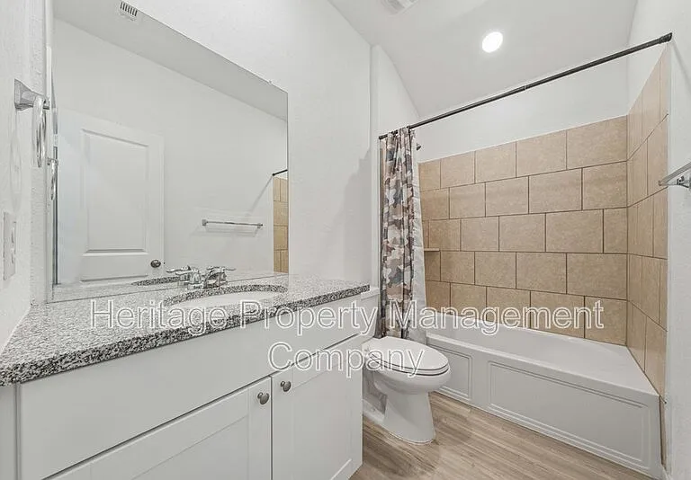2700 Coral Valley — Photo 28