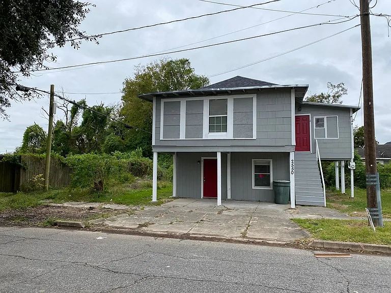 2500 Orange St — Photo 1