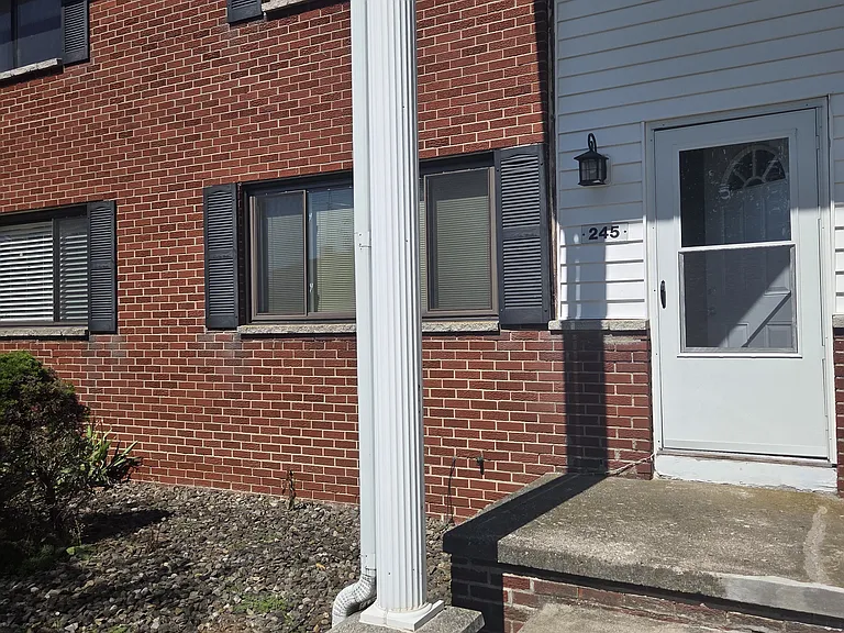 245 Greenmeadow Dr #245 — Photo 1
