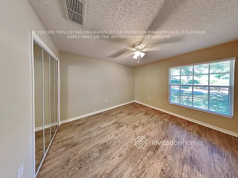 1402 Whispering Woods Way — Photo 10