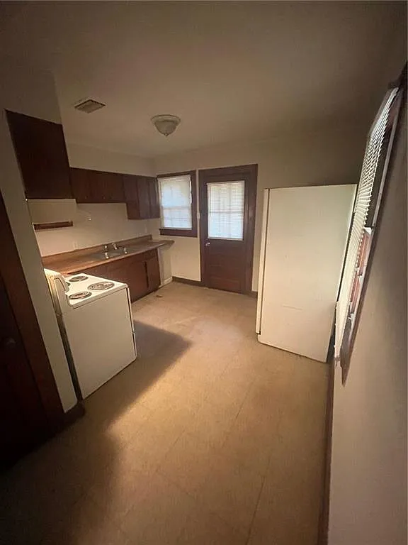 2 bed, 1.0 bath, 720 sqft, $625 — Photo 4