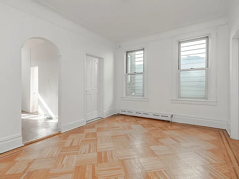 32-21 43rd St #2A — Photo 3