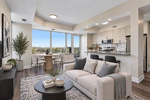 Floor plan 2 Bedroom 2 Bed 2 Bath 19