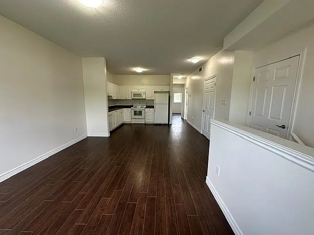 614 Scenic Dr #614 — Photo 3