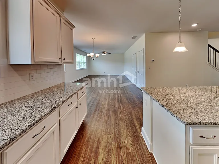 353 Macroom Ct — Photo 5