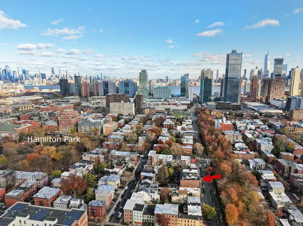 274 6th Street image 31 of 32