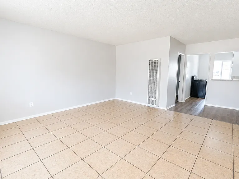 766 S Dudley St #46 — Photo 2