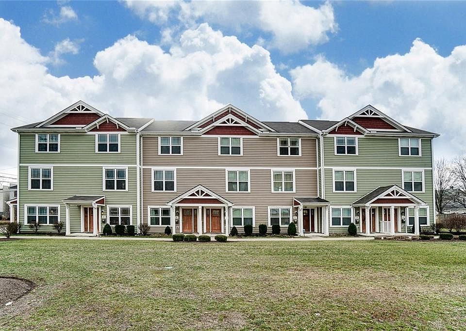 1st image of 65 Grady Ct
