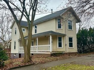 725 8th St, Marietta, OH 45750