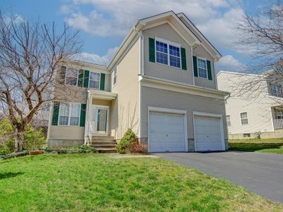 28 Park Knoll Dr, East Brunswick, NJ, 08816