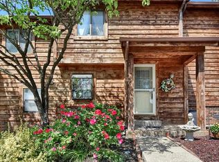 103 Cedar Grove Dr, Saint Charles, MO 63304