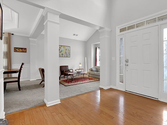 3rd image of 660 Simonton Crest Dr