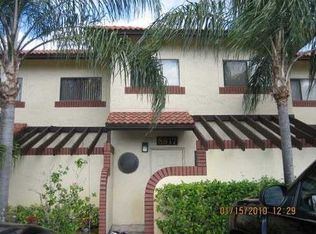 8917 Springtree Lakes Dr, Sunrise, FL 33351