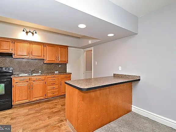 1st image of 657 N Charlotte St APT 2