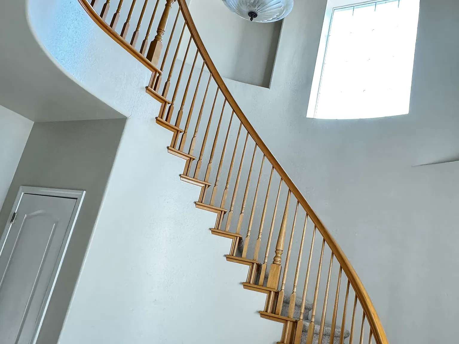 5 bed, 3089 sqft, $3,600 — Photo 4
