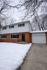 358 S Lincoln Rd, Bay City, MI, 48708