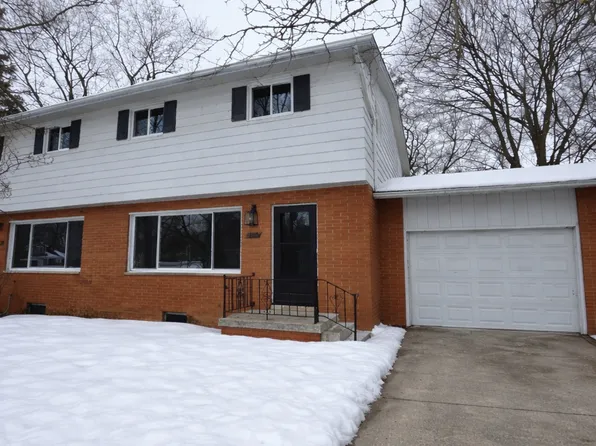 358 S Lincoln Rd, Bay City, MI 48708