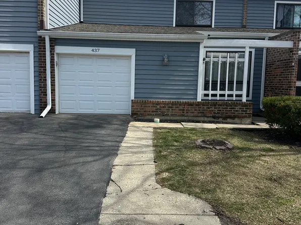 437 Maple Dr, Wheeling, IL 60090