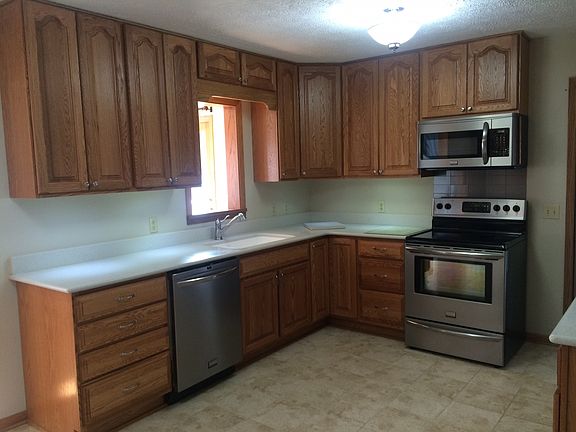 4th image of 118 Valley View Dr NE