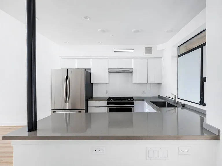 10839 Kling St #5 — Photo 19