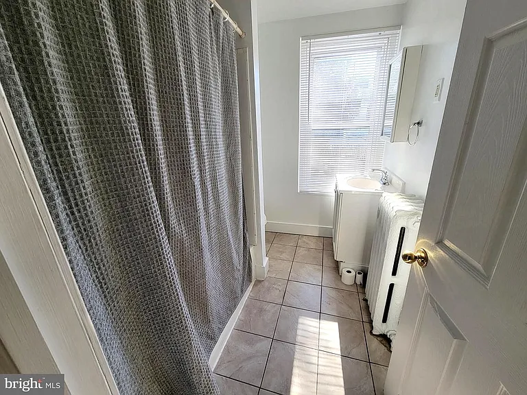 161 Krams Ave — Photo 7