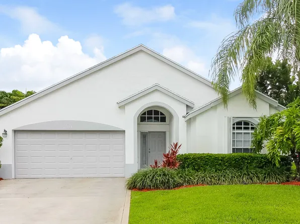 12753 Meadowbreeze Dr, Wellington, FL 33414