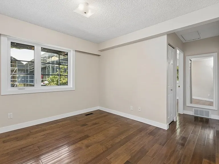 1056 Lillooet Rd — Photo 18