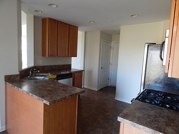2nd image of 1472 Crimson Ln