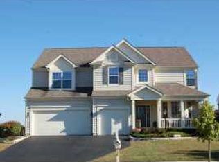 148 Fox Glen Dr E, Pickerington, OH 43147