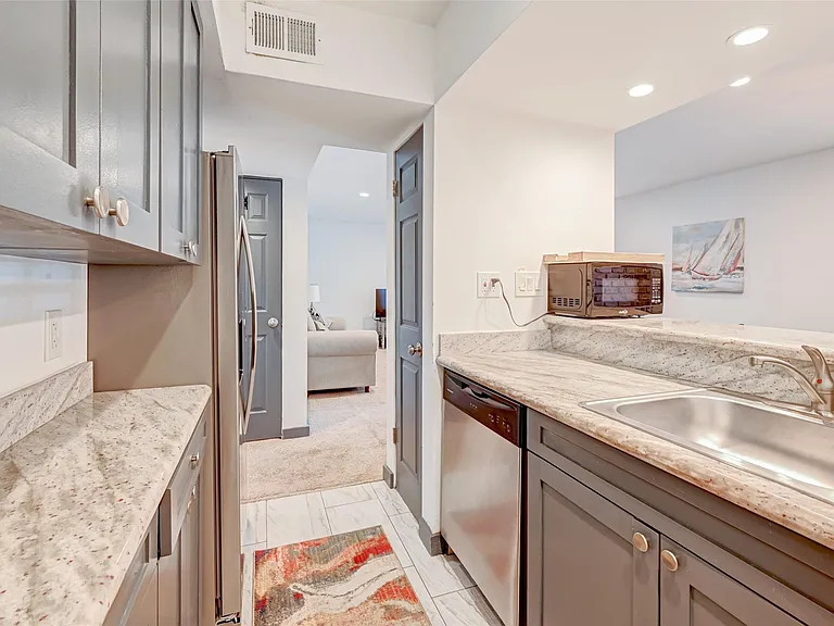 5863 Inwood Dr #5 — Photo 21