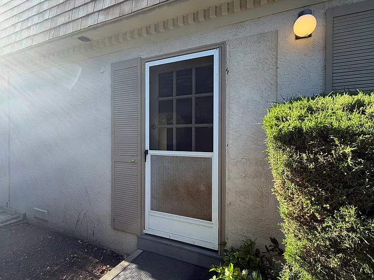 987 Ponderosa Ave #A — Photo 5