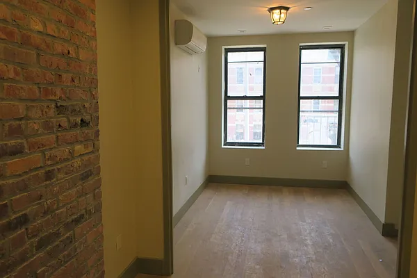 Rented by Joel Weisz, LREB | media 26