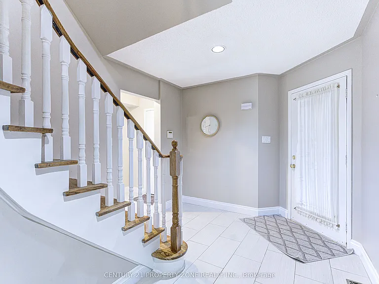 4 Compton Ct — Photo 7