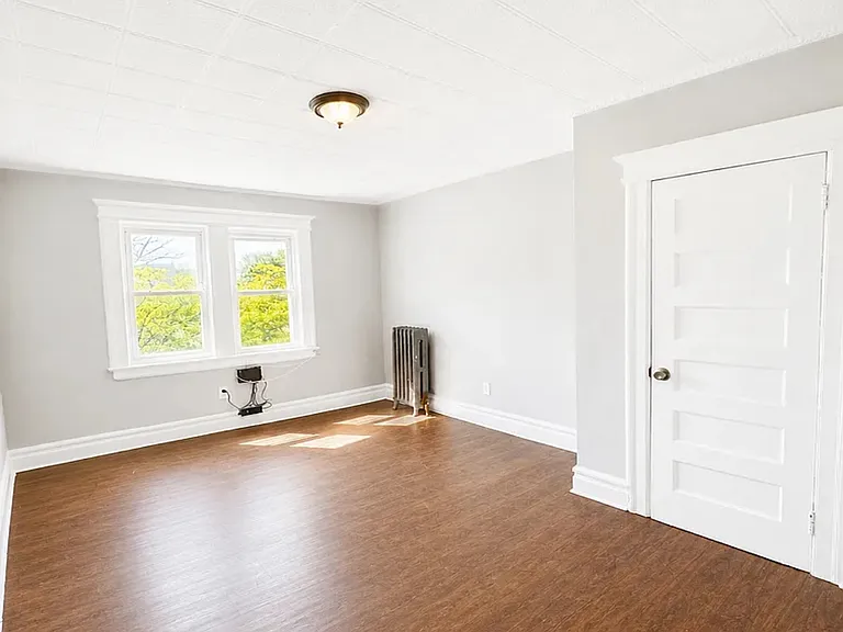 848 S 14th St #303 — Photo 2