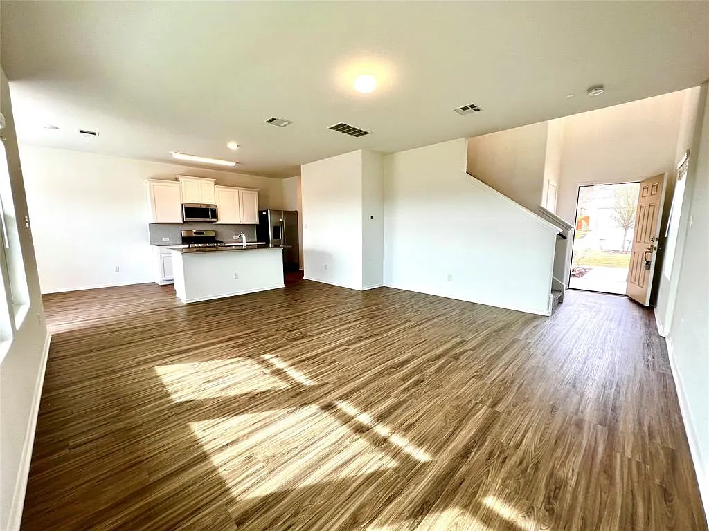 8001 Copper Prairie Bend - 1 — Photo 3