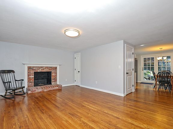 5th image of 9 Grouse Ln
