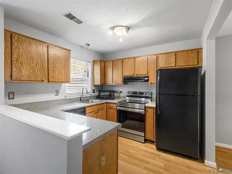 1814 Timberly Waye — Photo 14