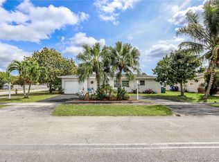 1102 Pinehurst, North Lauderdale, FL 33068