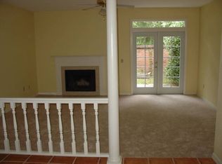921 NW 42nd Ter, Gainesville, FL 32605
